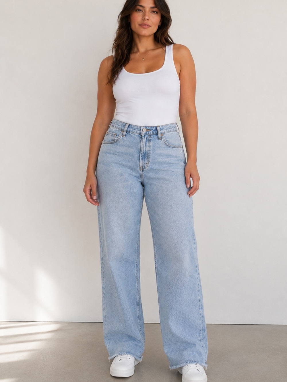 Abercrombie & Fitch Curve Love 90s Relaxed High Rise Jeans 33 US 16R
